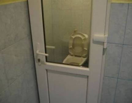 Plumbin-fail-Clear-Bathroom-Door