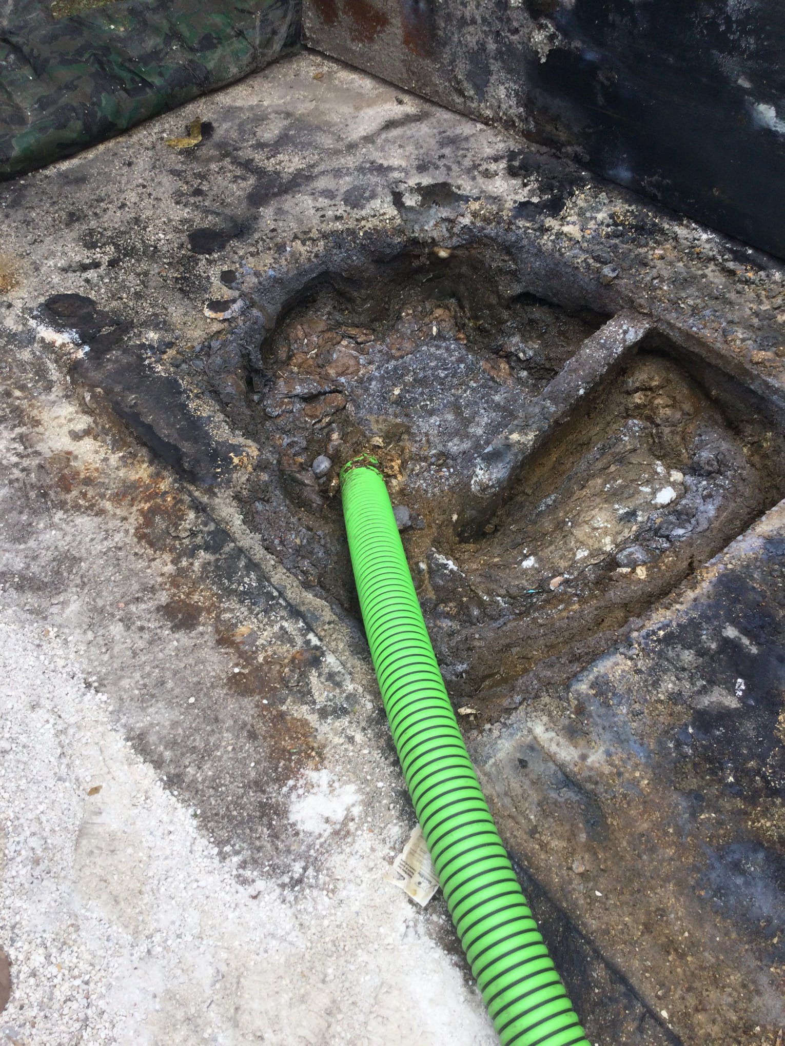Retro Septic:  Understanding 1970S Tank Design - nfgb3az